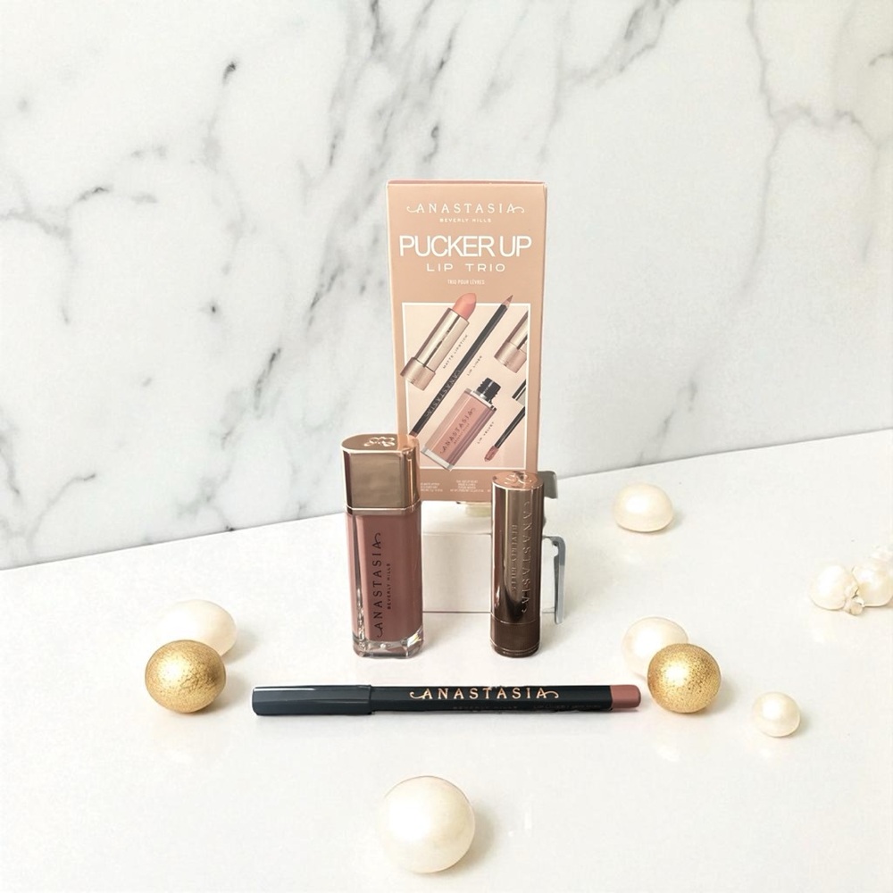 Anastasia Beverly HillsPucker Up Lip Trio : Hush Pink/ Pure Hollywwod/Deep Taupe